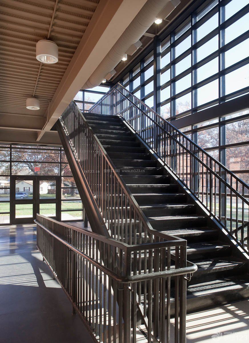 学校室内楼梯设计装修效果图片欣赏