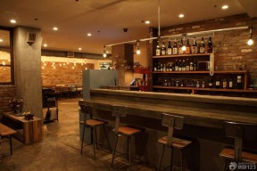 日本酒吧装修 木质吧台装修效果图片
