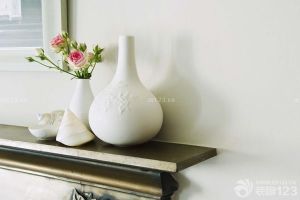客厅装饰花瓶