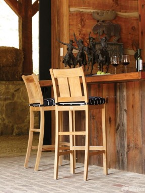 家庭酒吧吧椅图片 实木酒吧椅