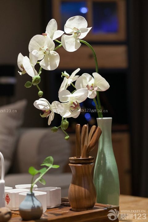 新中式客廳軟裝飾品裝修樣板間