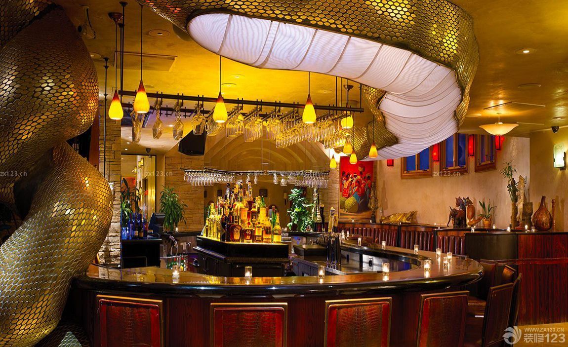 乡村式酒吧吧台吊顶造型效果图