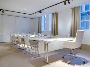会议室纯色窗帘装修效果图片