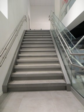 商场楼梯效果图 楼梯设计装修效果图片