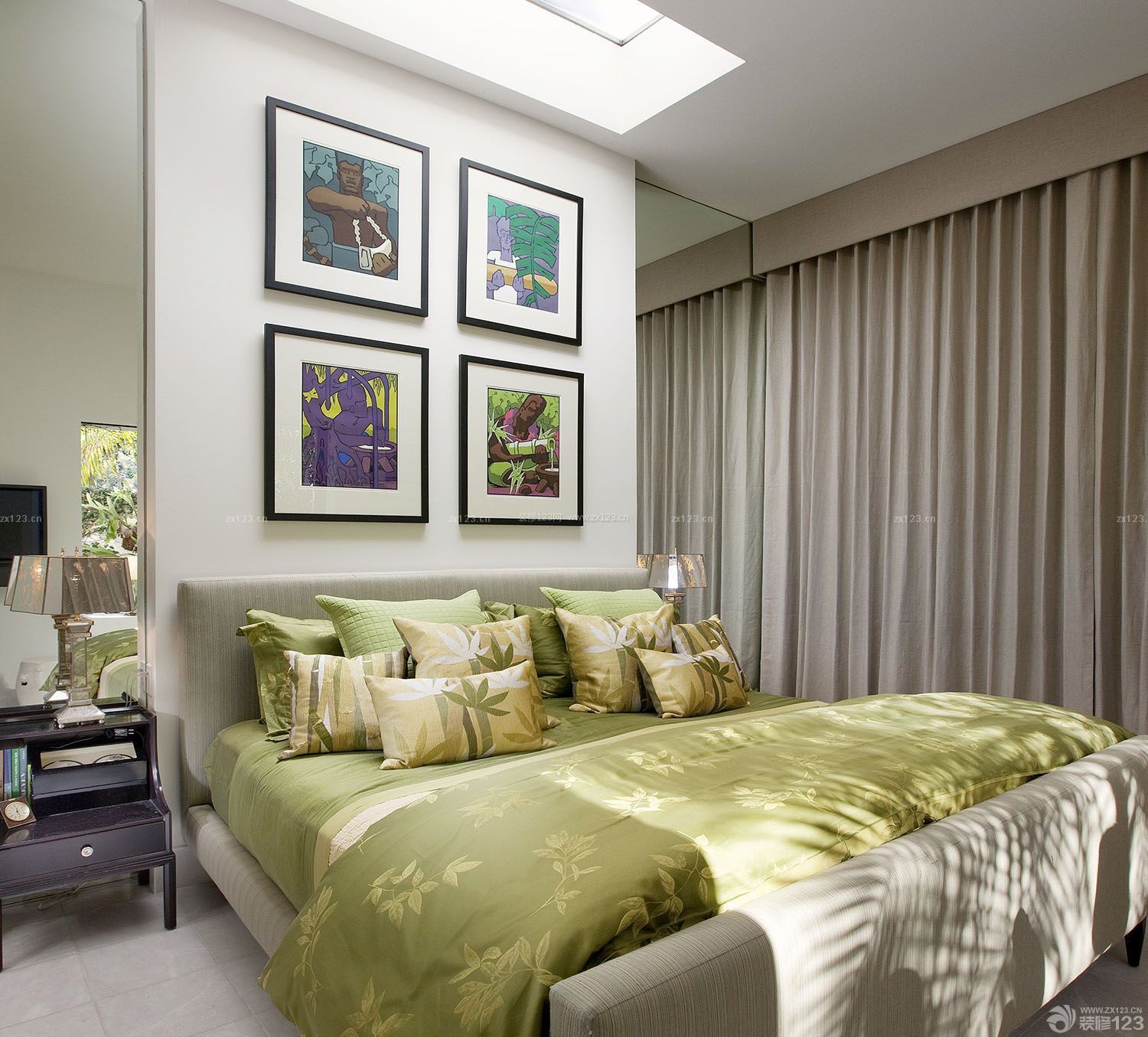 8平米小卧室纯色窗帘装修效果图片