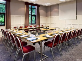 现代会议室纯色窗帘装修效果图片