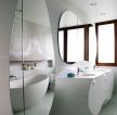 最新简约卫浴展厅室内镜子装修效果图片