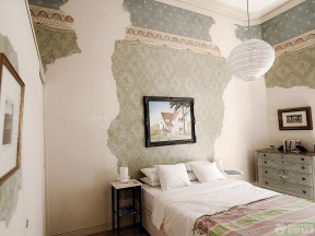 小型卧室简单墙绘设计装修图