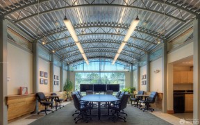 清新的会议室吊顶设计装修效果图片