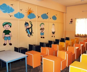 小型幼儿园教室背景墙贴纸装修效果图片