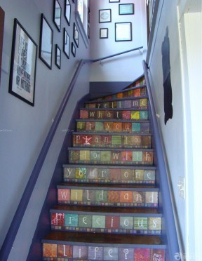 幼儿园楼梯装修效果图