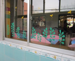 幼儿园玻璃窗装饰画