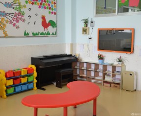 簡(jiǎn)單幼兒園裝修圖片 置物架