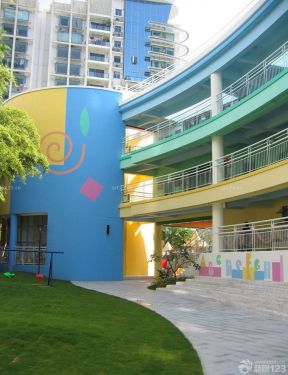 现代大型幼儿园外墙装修效果图片