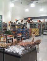 超市货架摆放效果图2023图片