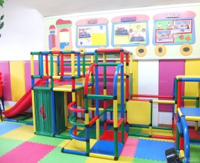 室内幼儿园滑梯图片