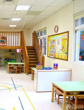 現(xiàn)代幼兒園設(shè)計(jì)效果圖 室內(nèi)樓梯圖片