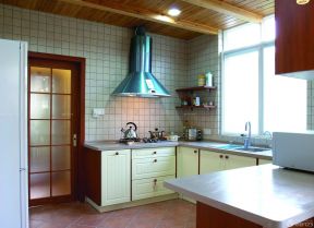 小面积厨房装修效果图 木质吊顶