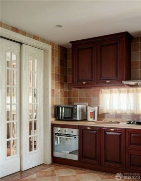 厨房推拉门装修效果图 小户型厨房设计