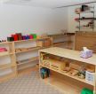 日式幼儿园室内置物架装修效果图片