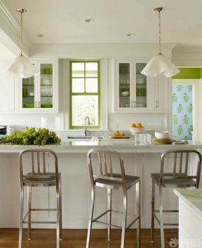 长方形厨房装修效果图 现代美式风格