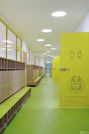 日式幼儿园装修效果图 幼儿园走廊效果图
