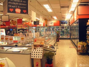 小超市装修效果图 玻璃展示柜