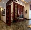 中式家装客厅木质背景墙装修效果图片