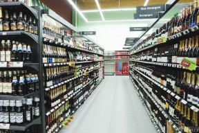 超市红酒柜图 超市货架陈列