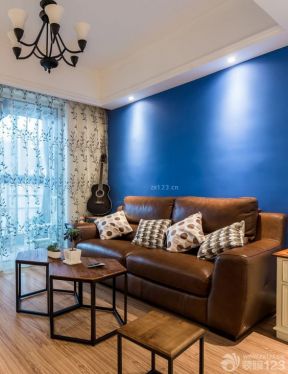 90平方两室两厅装修效果图 深蓝色墙面装修效果图片