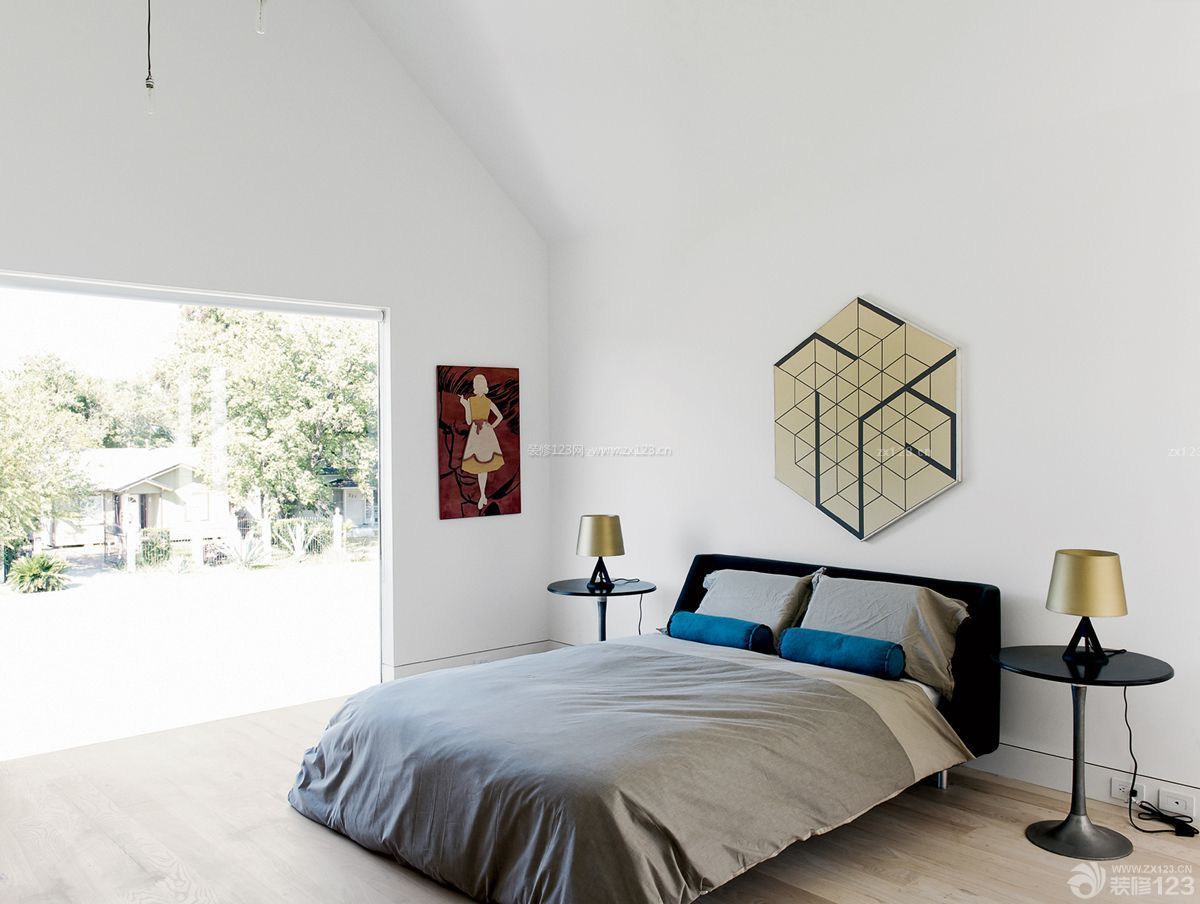 70平米房子简单卧室装修设计效果图