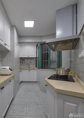 70平米两室一厅小厨房装饰效果图 