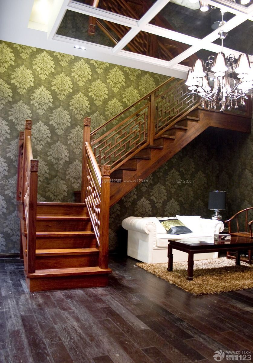 140平方房子实木楼梯装修设计效果图片大全