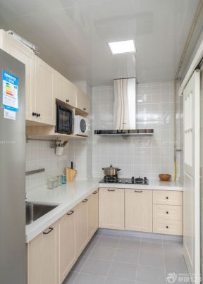 90平米两室两厅厨房橱柜设计装修方案
