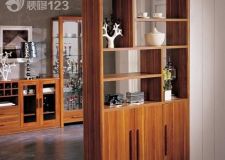 客廳玄關(guān)隔斷柜的設(shè)計(jì)原則及保養(yǎng)方法