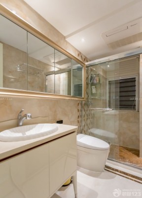 120平三室两厅2卫欧式卫生间浴室装修图