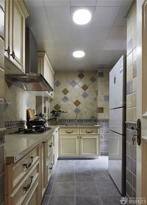 70平米小户型厨房装修效果图 厨房橱柜装修图片大全
