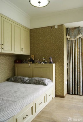 50平一室一厅小户型装修图 卧室壁纸装修效果图