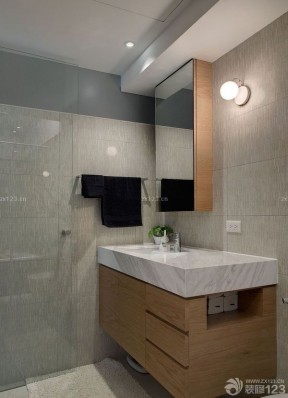 100平米三室一厅装修设计图 卫生间瓷砖