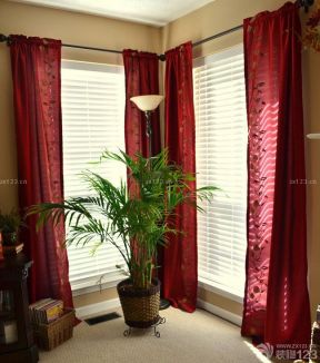 客厅窗帘图片 红色窗帘装修效果图片
