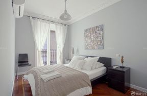 温馨交换空间一室一厅灰色墙面装修效果图片
