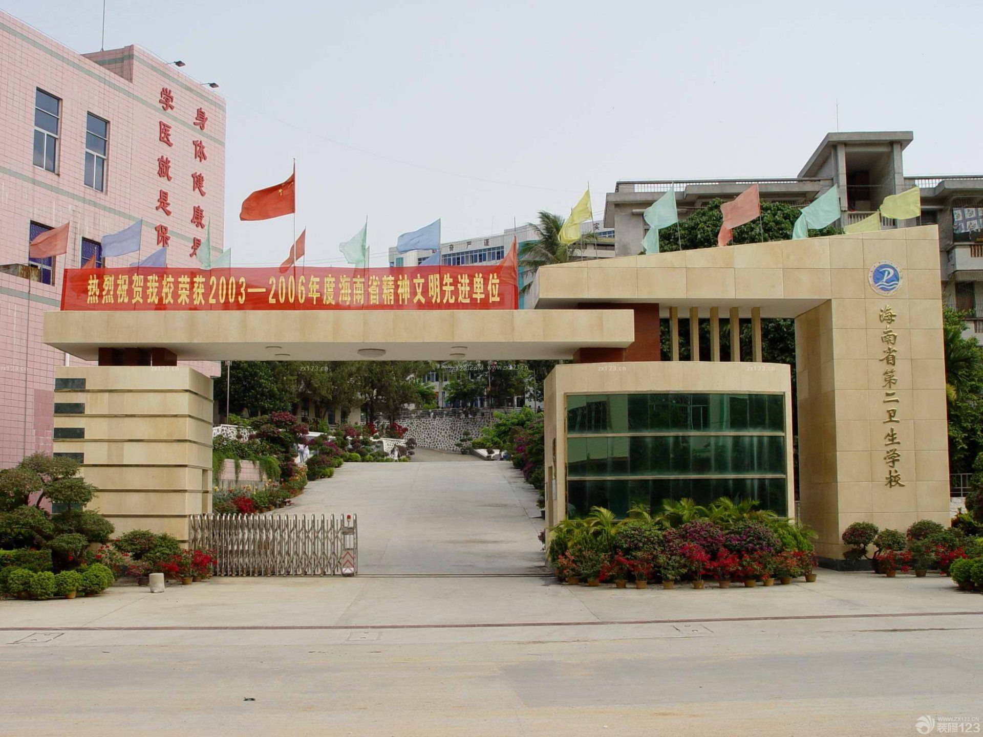 學(xué)校大門設(shè)計(jì)裝修效果圖片欣賞