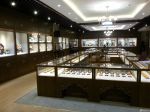 珠寶店室內(nèi)玻璃展示柜裝修效果圖片