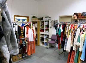 服裝店裝修圖片 柜子