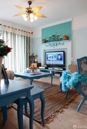 客厅电视背景墙颜色 美式家装效果图