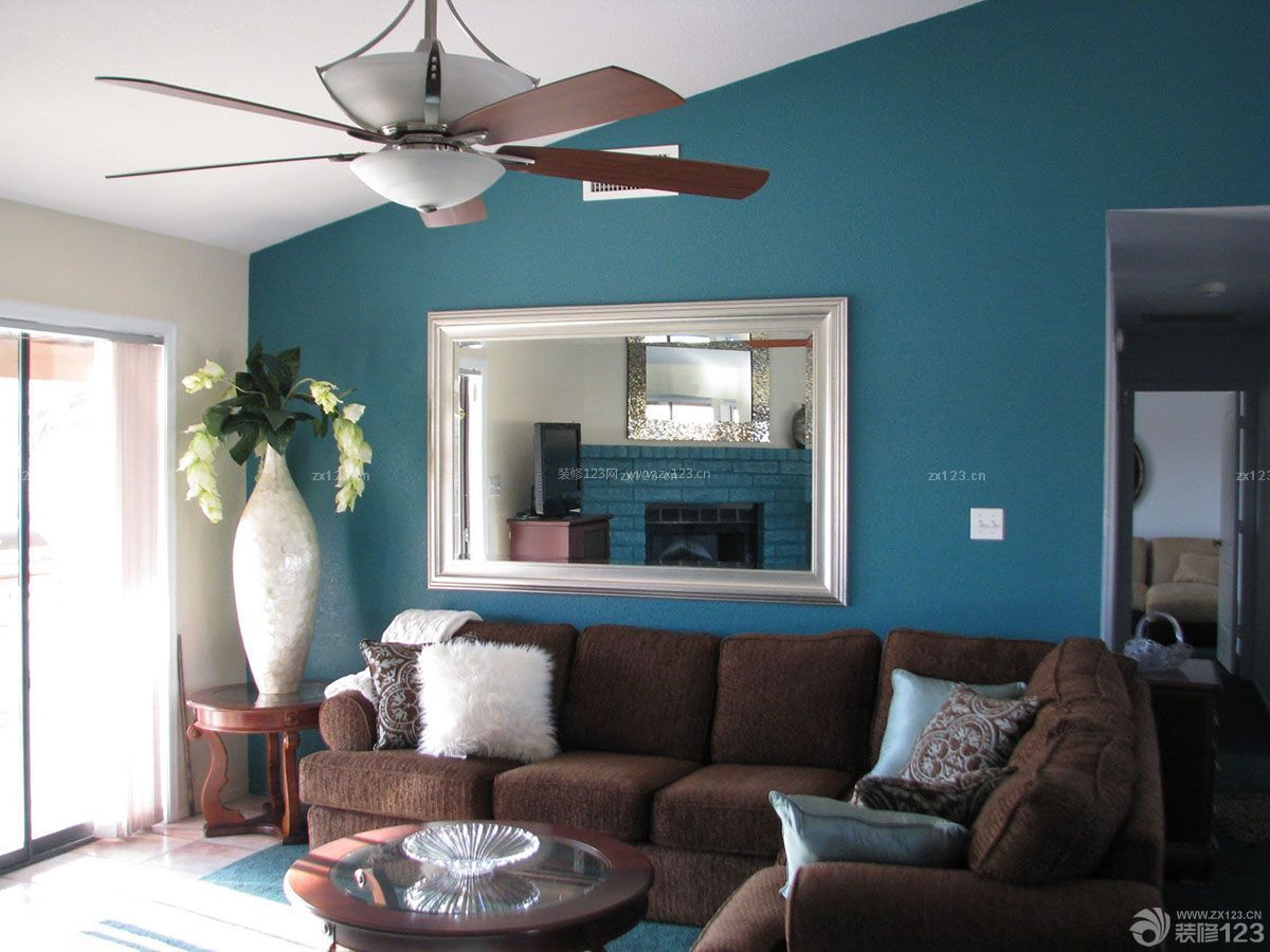 小户型地中海客厅沙发颜色搭配图片