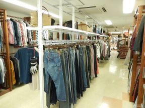 服裝店裝修圖 簡單室內(nèi)裝修