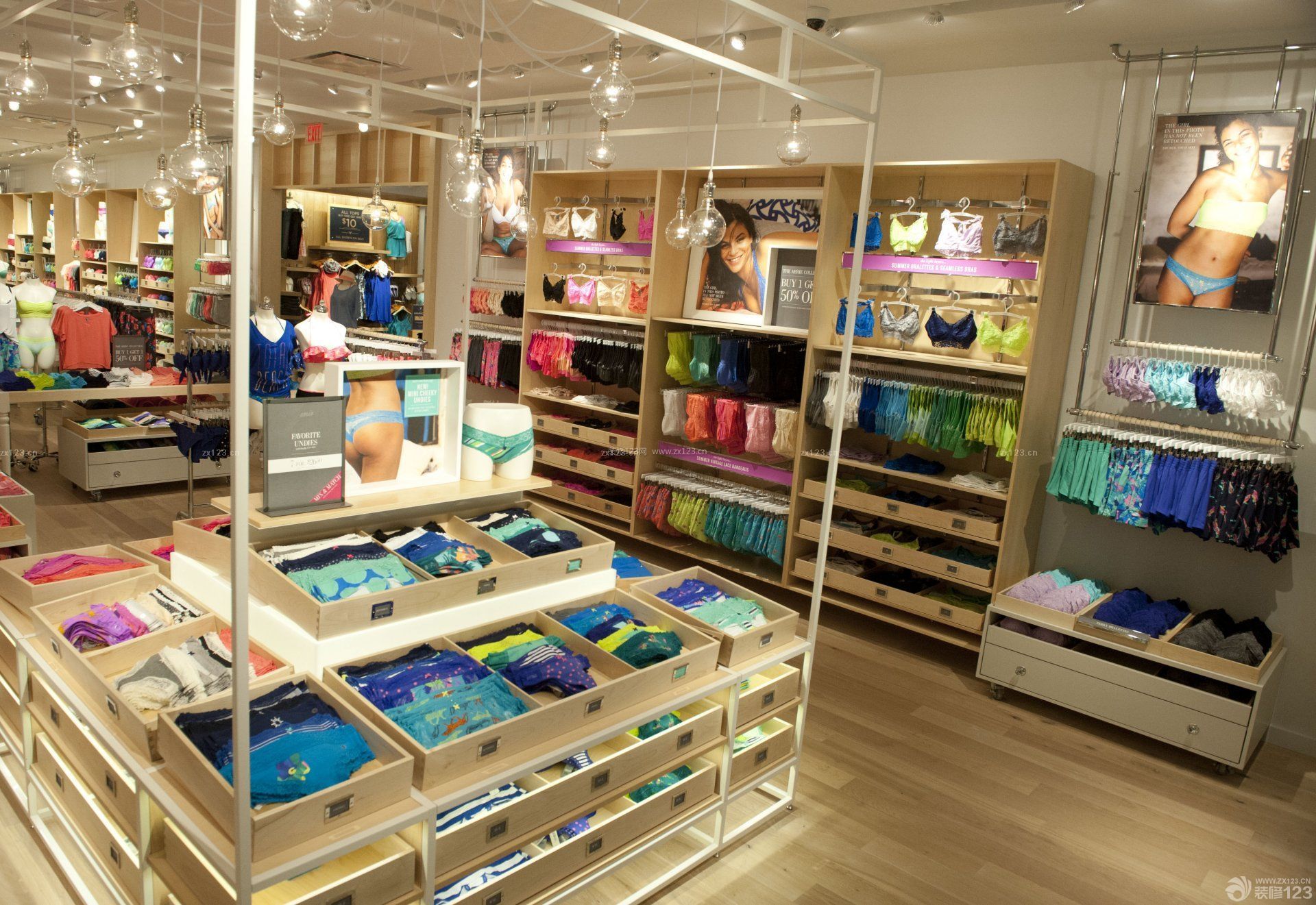 商場內(nèi)衣店裝修效果圖片