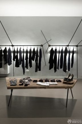 服裝店面設(shè)計(jì)效果圖 簡約室內(nèi)裝修