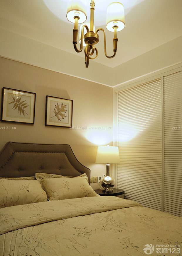 家装卧室设计图 简约吊灯装修效果图片